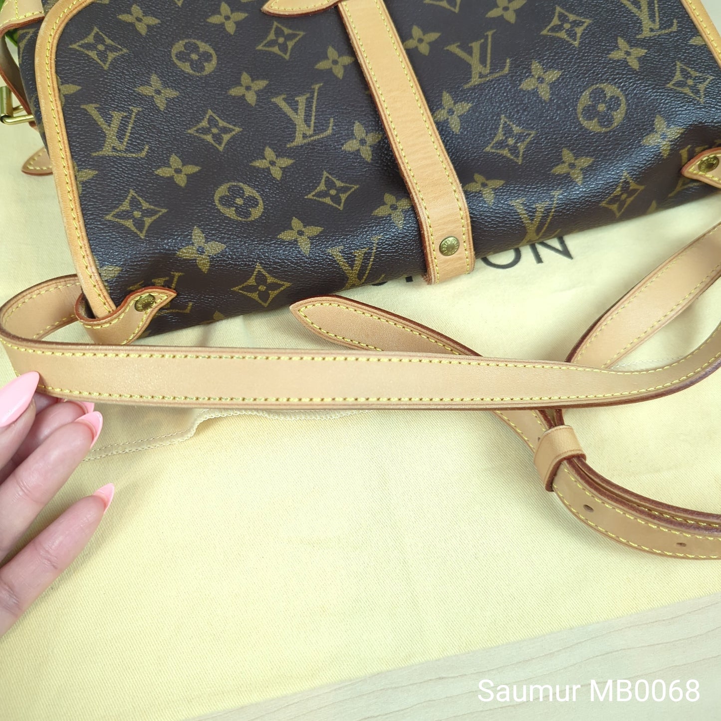 Louis Vuitton Monogram Saumur 30 Messenger Bag