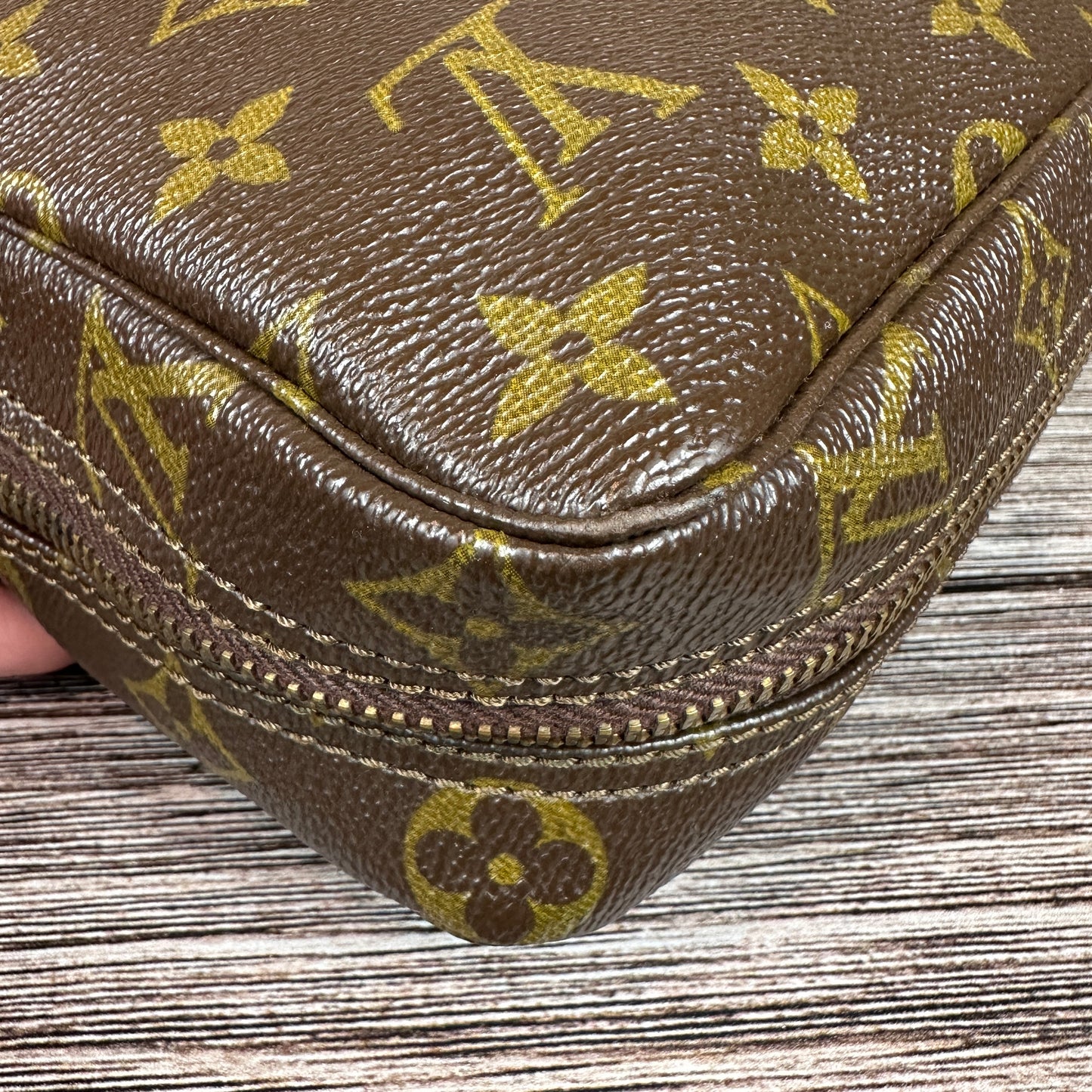 Louis Vuitton Trousse 23 Cosmetic Pouch