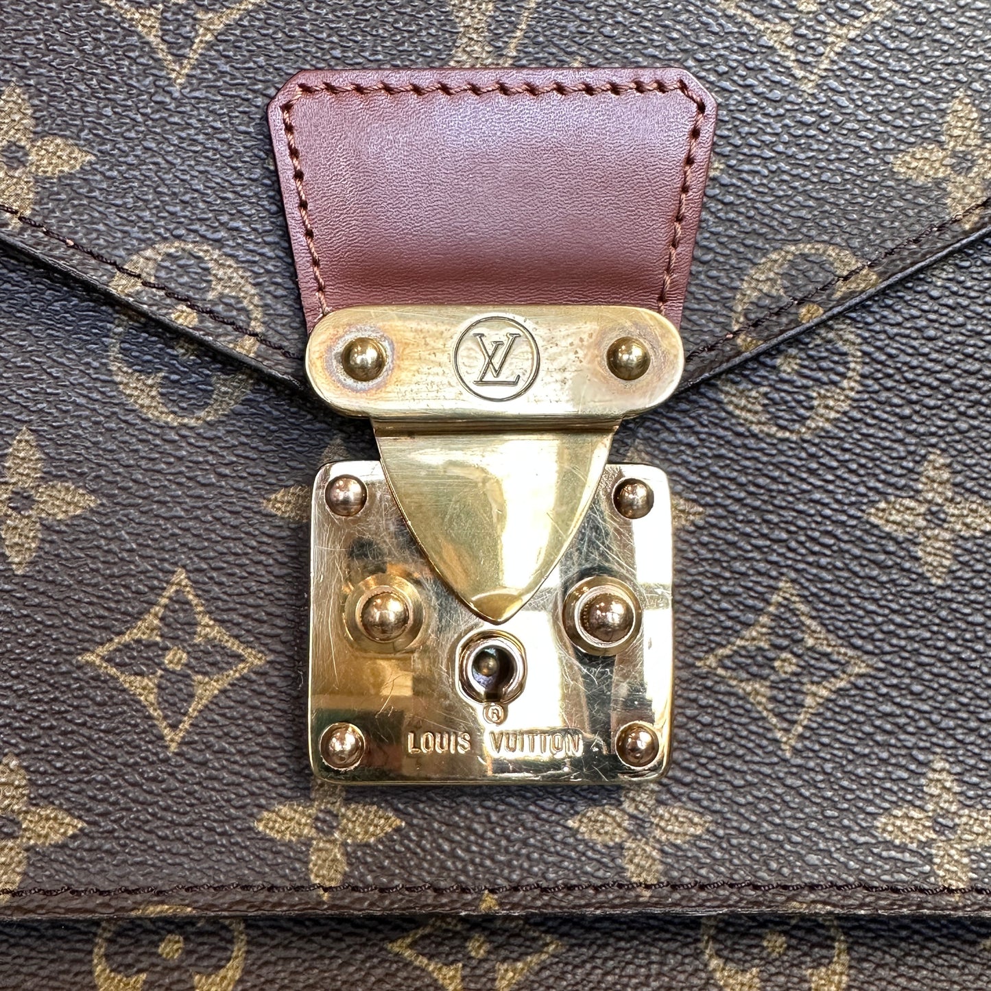 Louis Vuitton Vintage Monceau 28