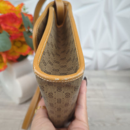 Gucci Micro GG Convertible Sling