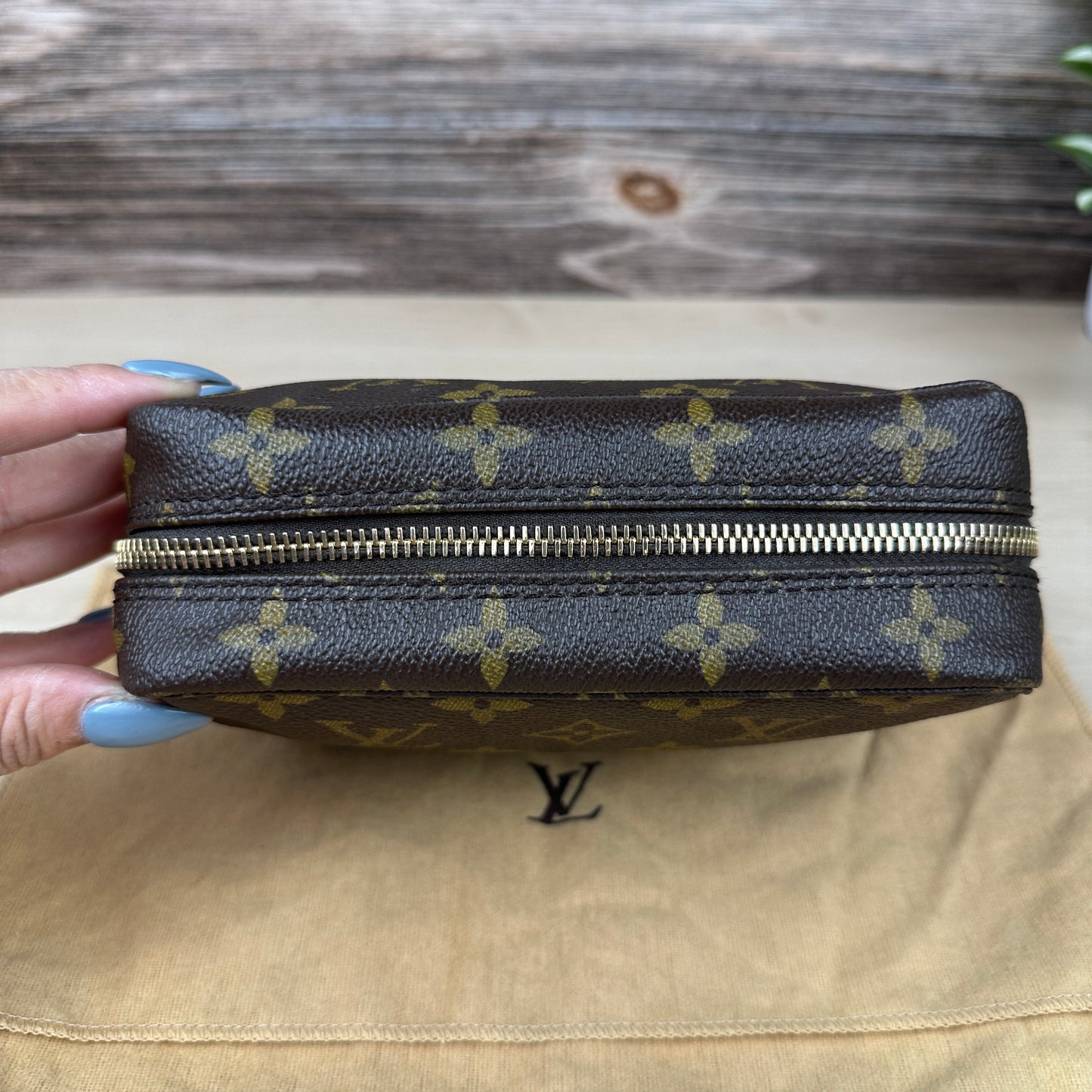 Louis Vuitton Trousse 18 Monogram
