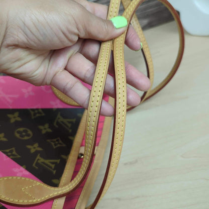 Louis Vuitton Limited Edition Grenade Pink V Neverfull MM