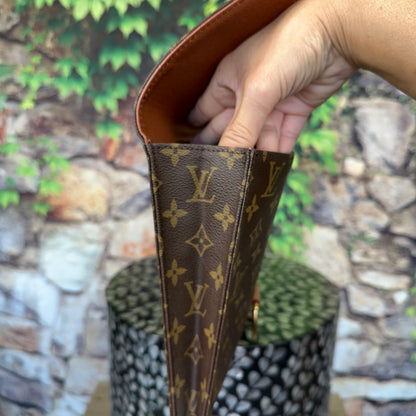 Louis Vuitton Lena Clutch