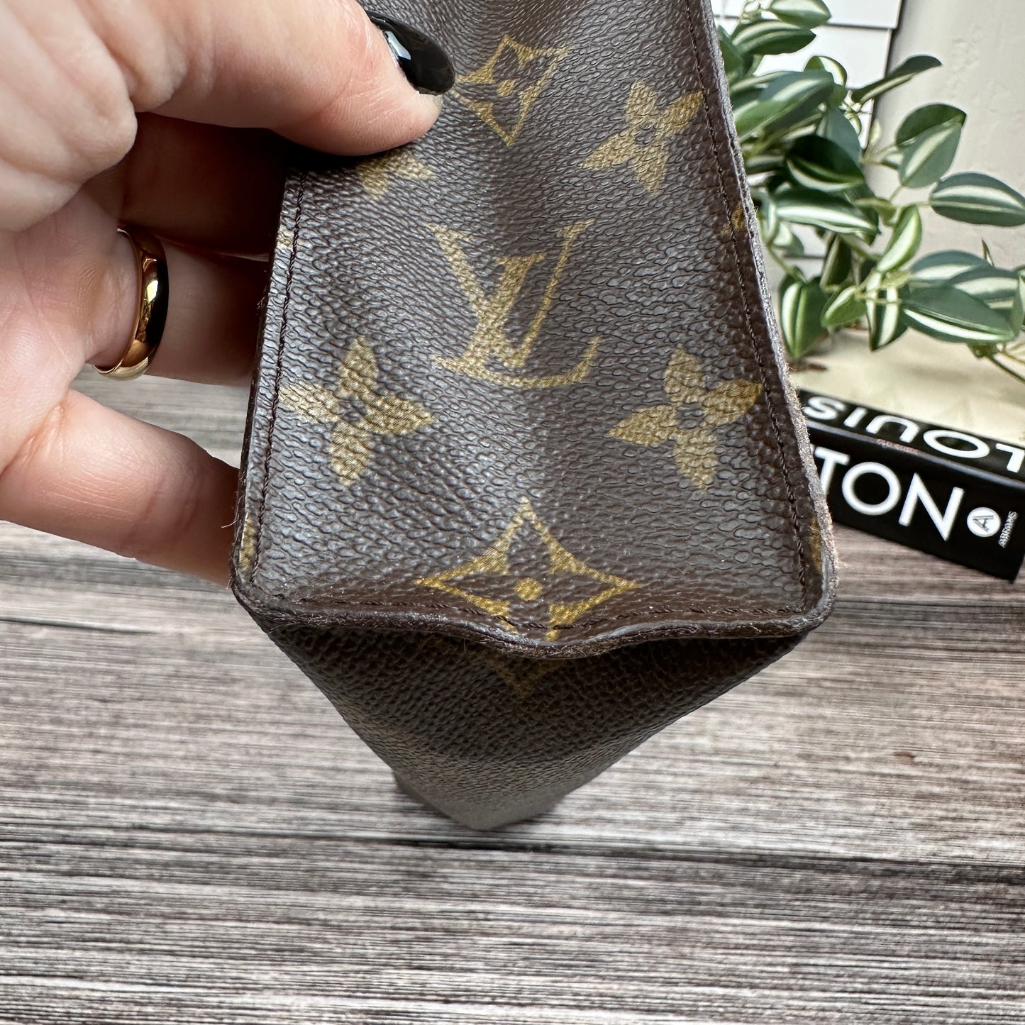 Louis Vuitton Vintage Toiletry 26 Monogram