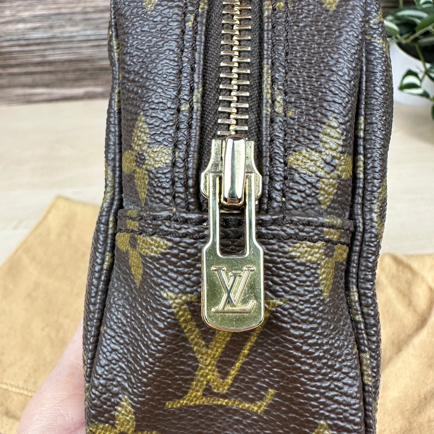 Louis Vuitton Trousse 18 Monogram