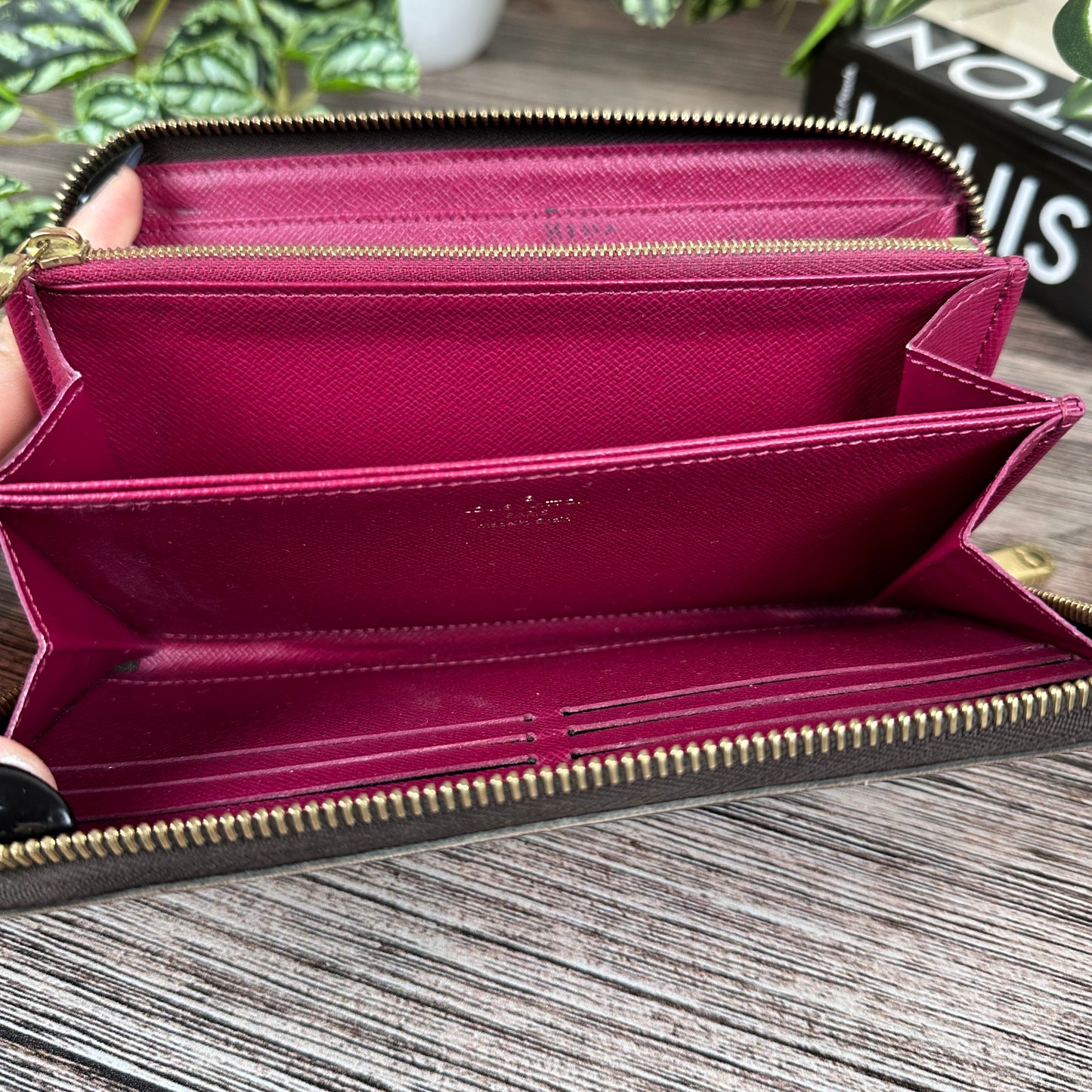 Louis Vuitton Monogram Zippy Wallet Fuchsia