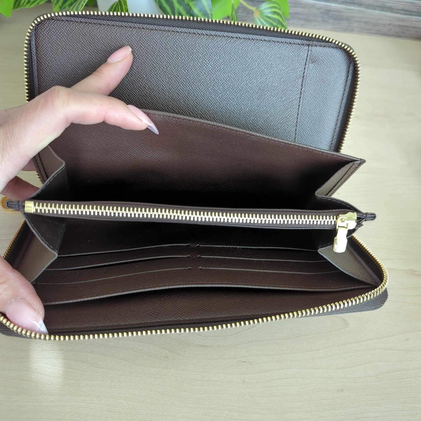 Louis Vuitton XL Zippy Organizer Damier Ebene