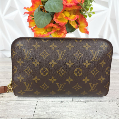 Louis Vuitton Orsay Clutch