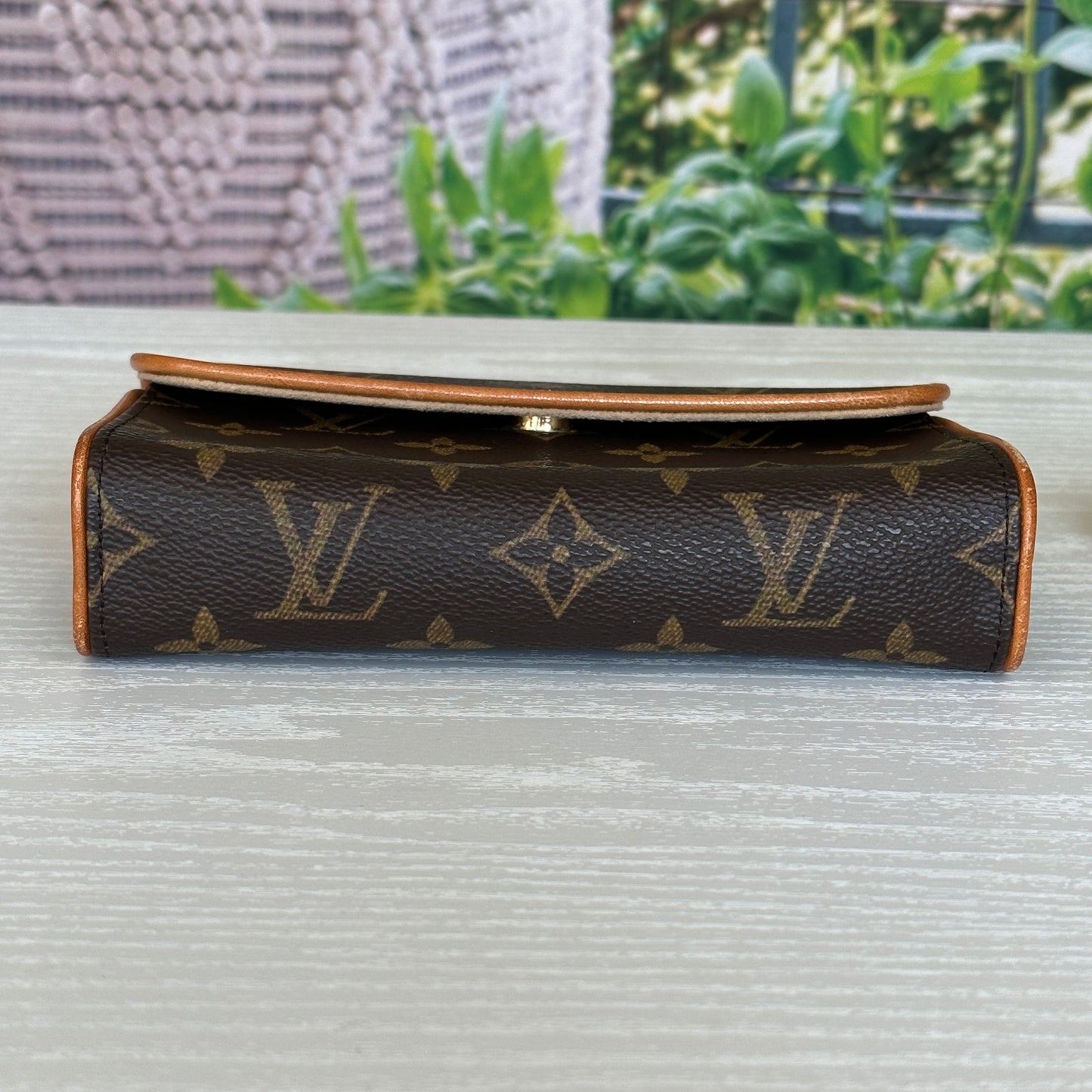 Louis Vuitton Monogram Pochette Florentine