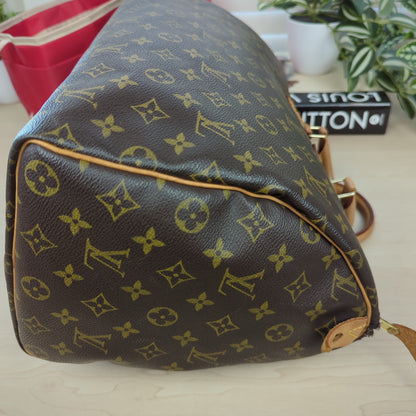 Louis Vuitton Speedy 40 Monogram