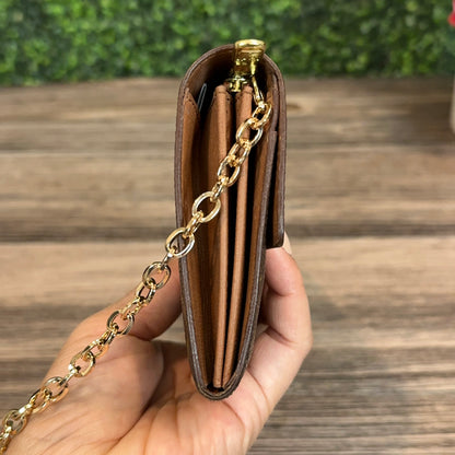 Louis Vuitton Vintage Sarah Wallet On Chain