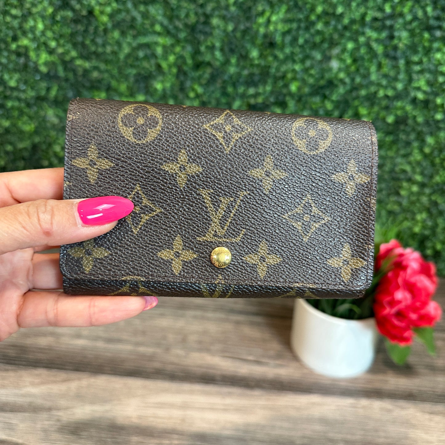 Louis Vuitton Porte-Monnaie Tresor Wallet Monogram