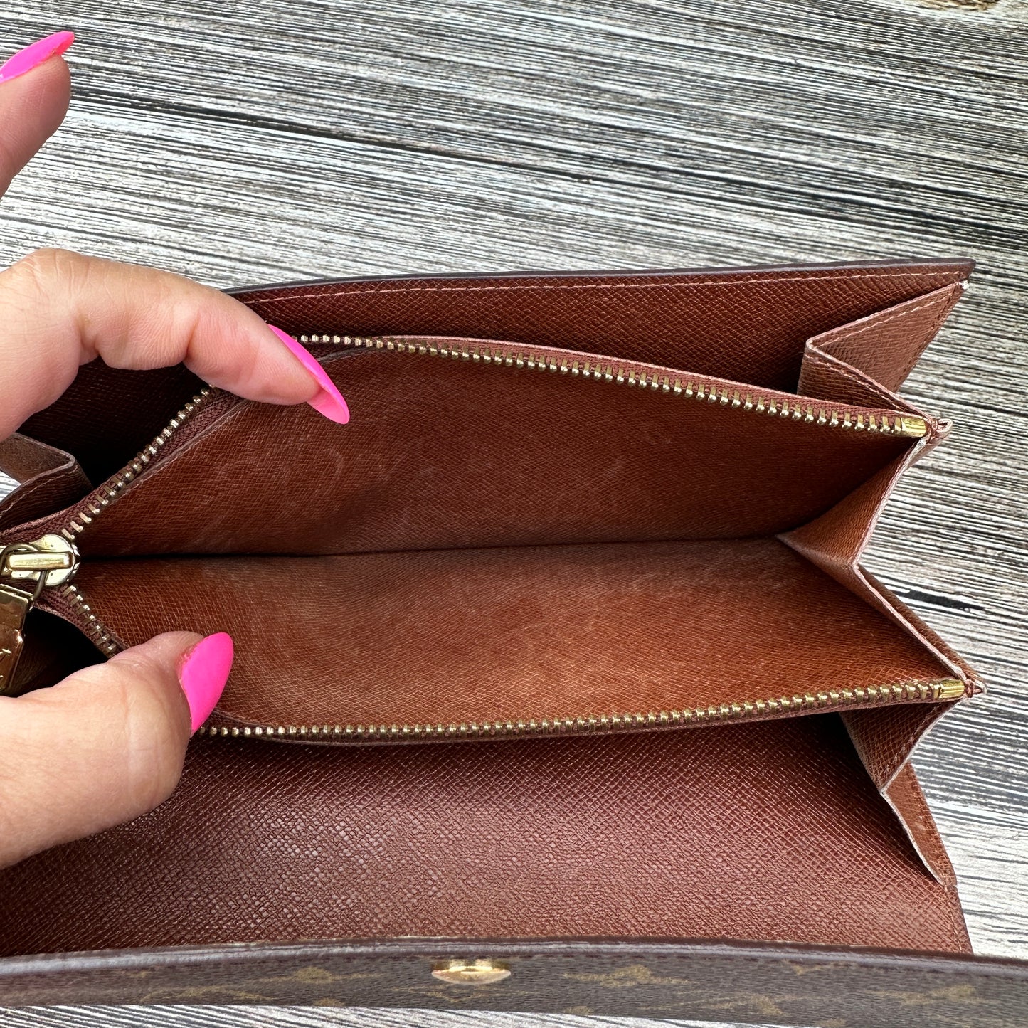 Louis Vuitton Vintage Sarah Wallet Monogram