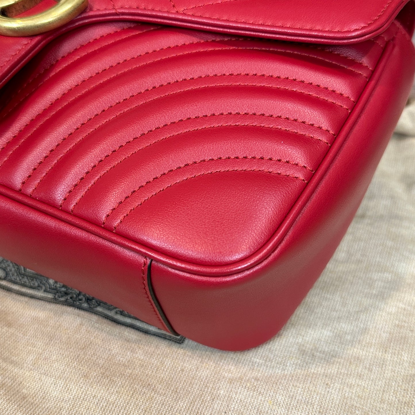 Gucci Red Marmont Shoulder Bag Small