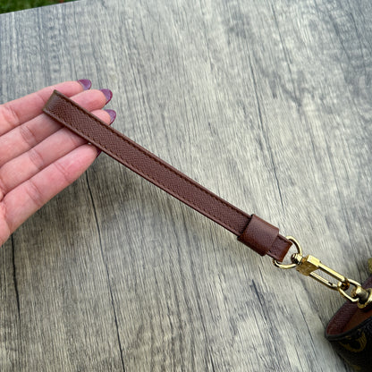 Louis Vuitton Pochette Orsay Clutch Monogram Canvas