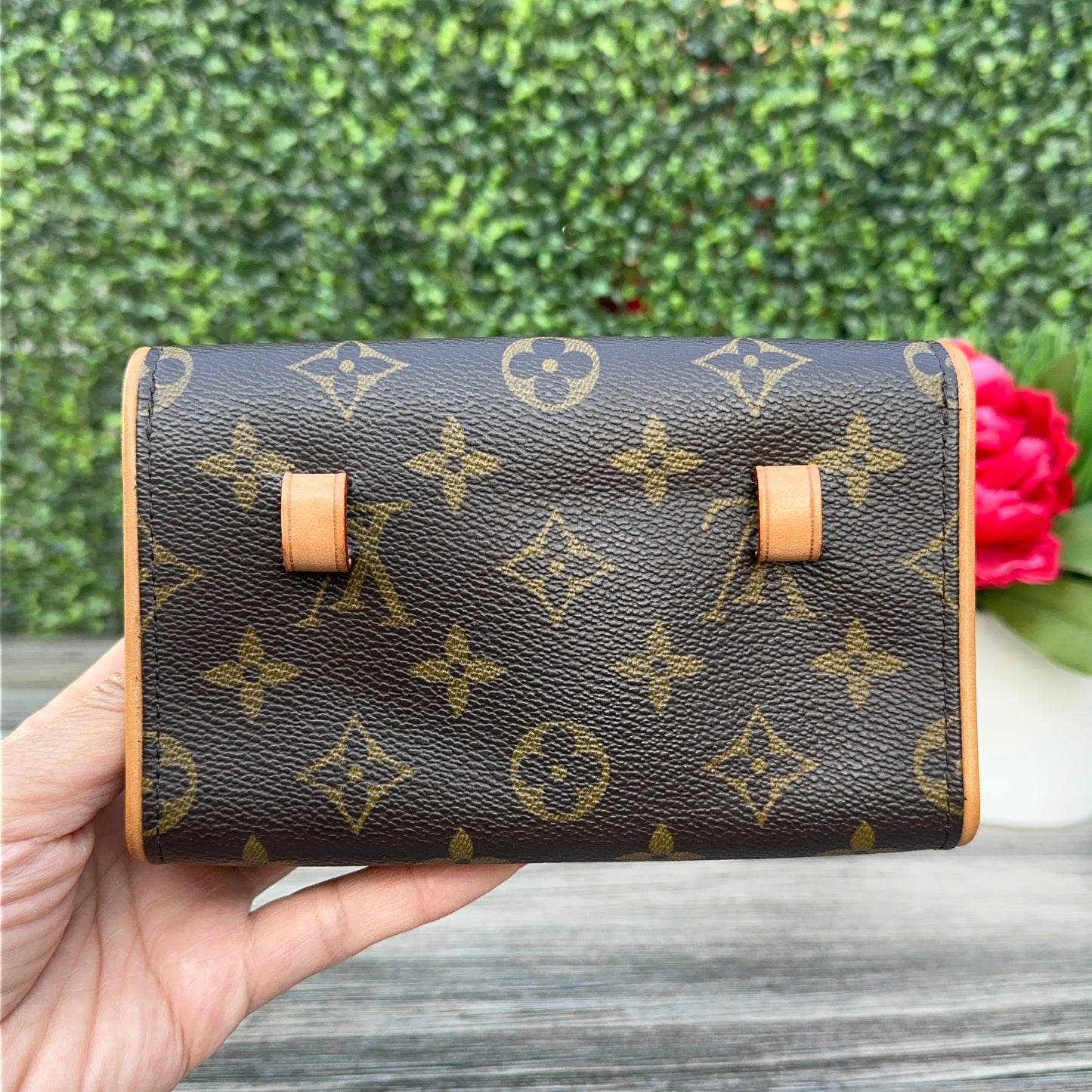 Louis Vuitton Pochette Florentine