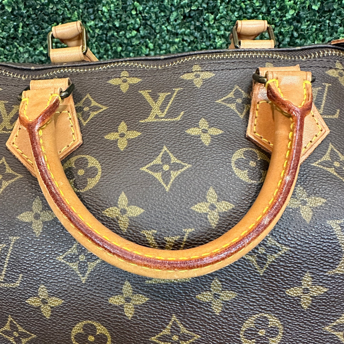 Louis Vuitton Speedy 40 Monogram Canvas