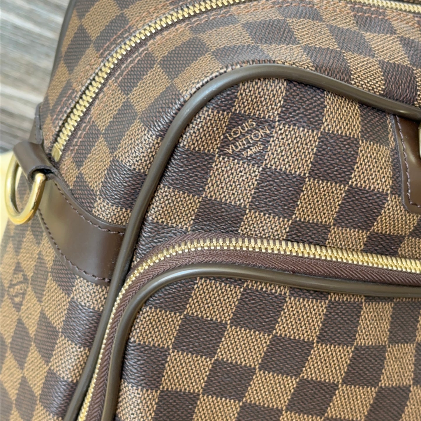 Louis Vuitton iCare DE Business Travel Bag