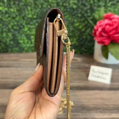 Louis Vuitton Sarah Wallet on Chain
