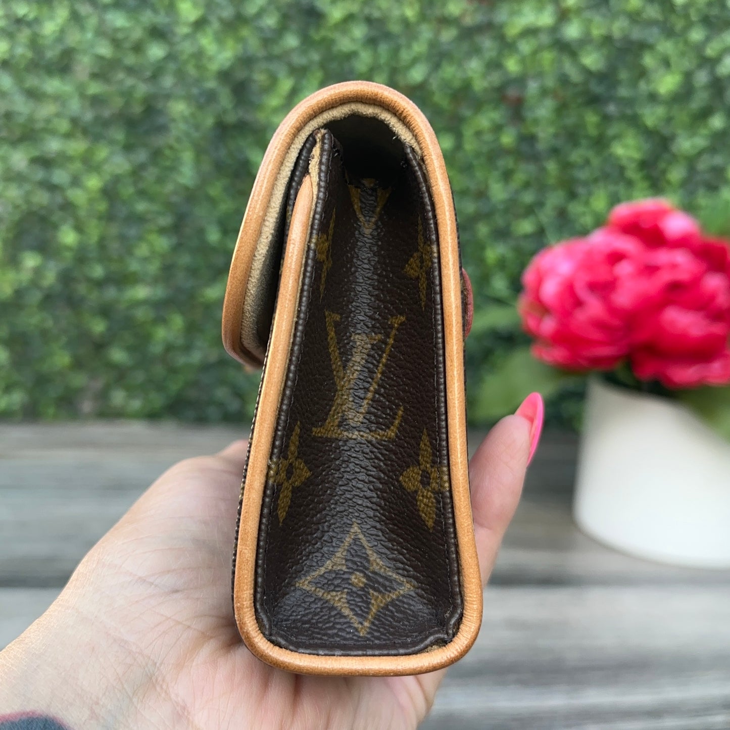 Louis Vuitton Pochette Florentine