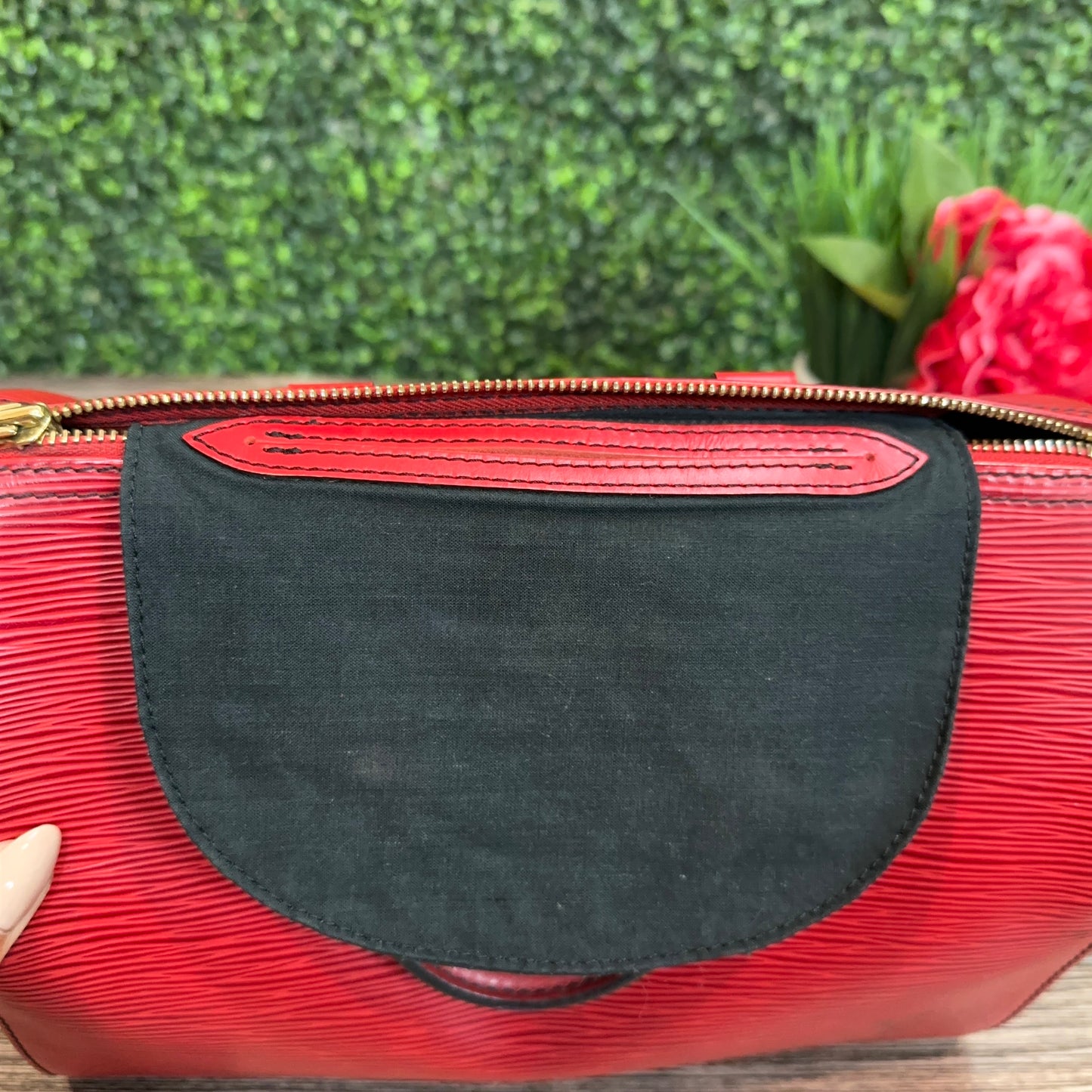 Louis Vuitton Red Epi Speedy 25