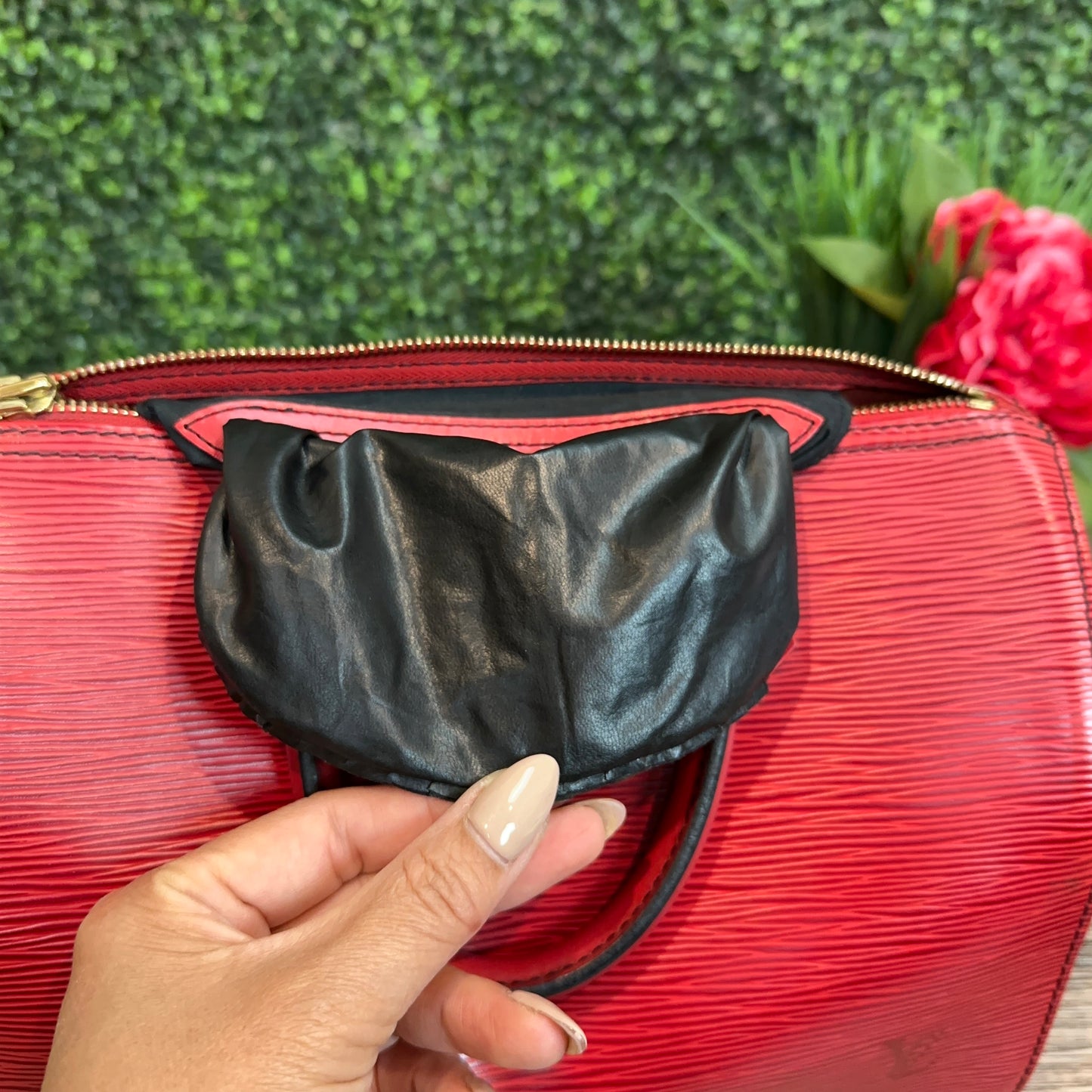 Louis Vuitton Red Epi Speedy 25