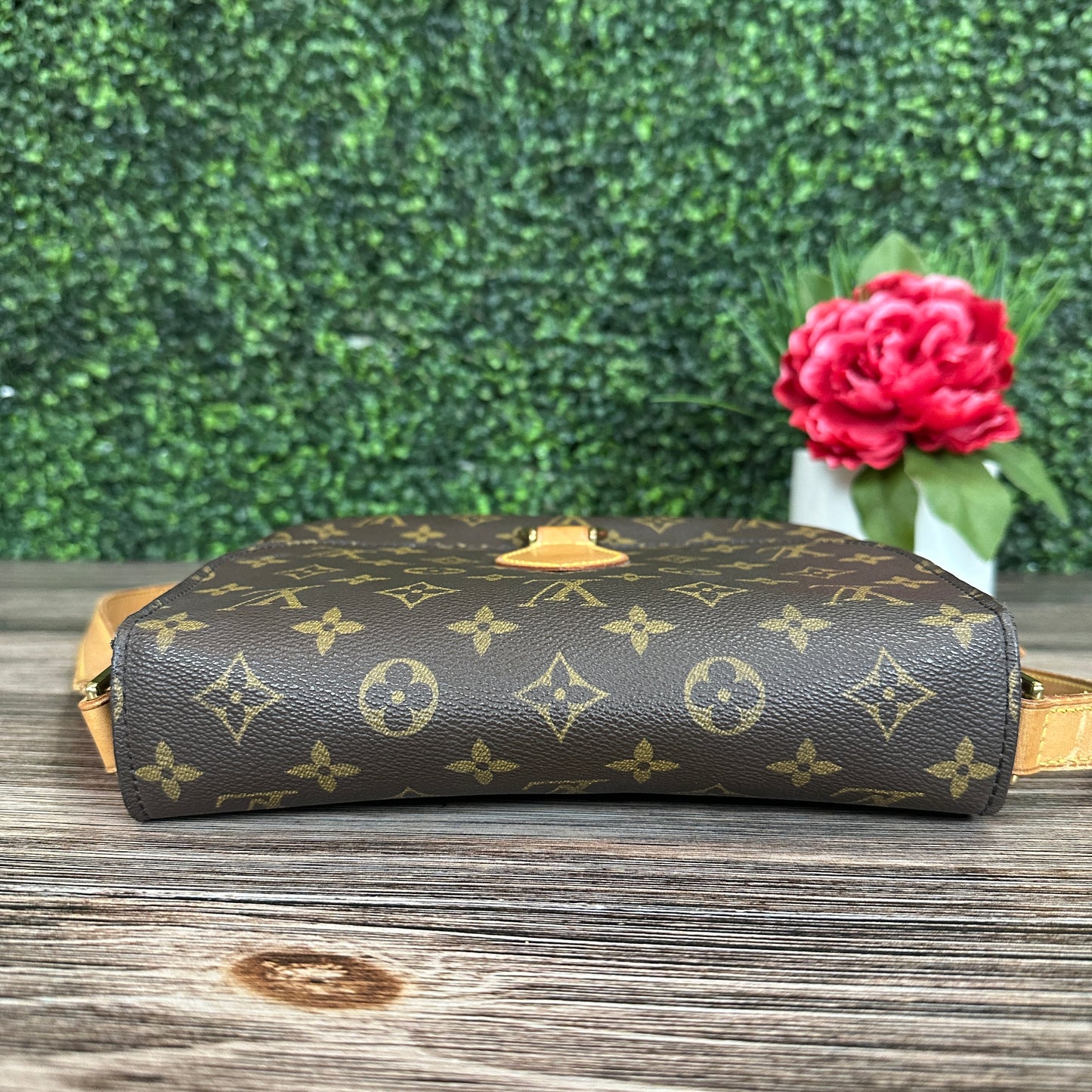 Louis Vuitton Saint Cloud GM