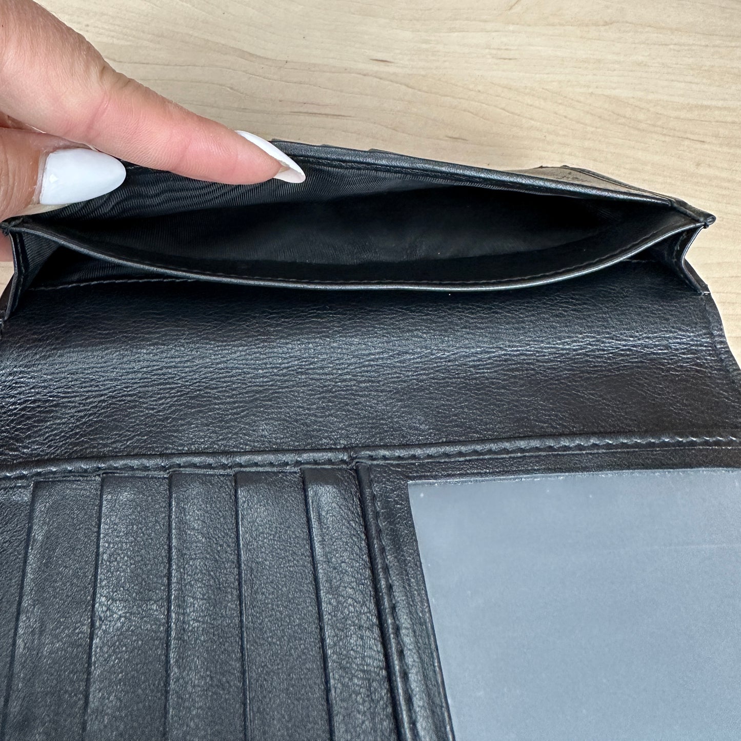Gucci Guccissima Black Leather Bifold Checkbook