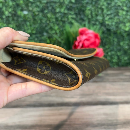 Louis Vuitton Pochette Twin GM