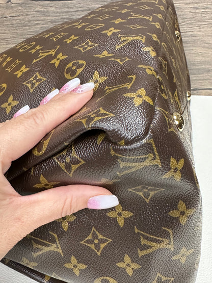 Louis Vuitton Artsy MM Monogram Canvas