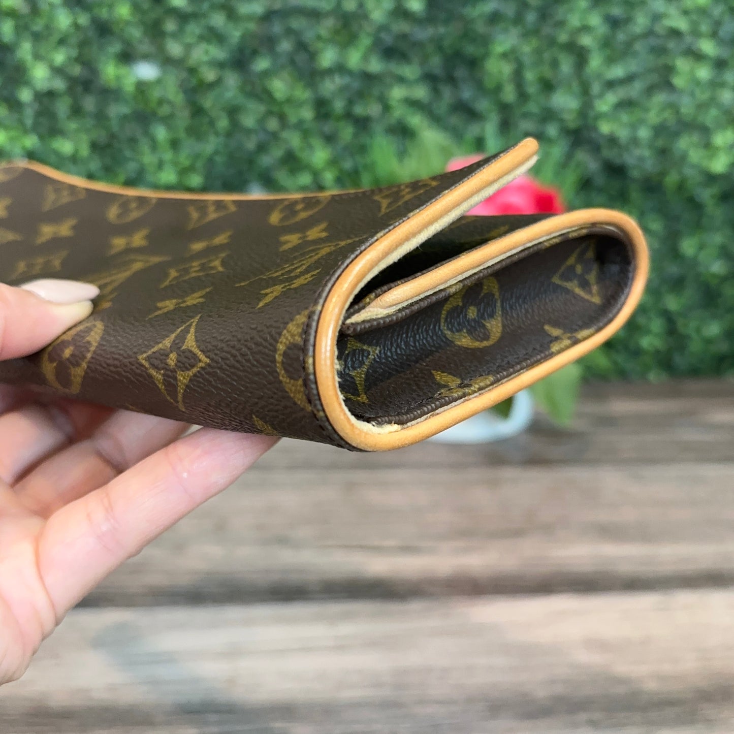 Louis Vuitton Pochette Twin GM