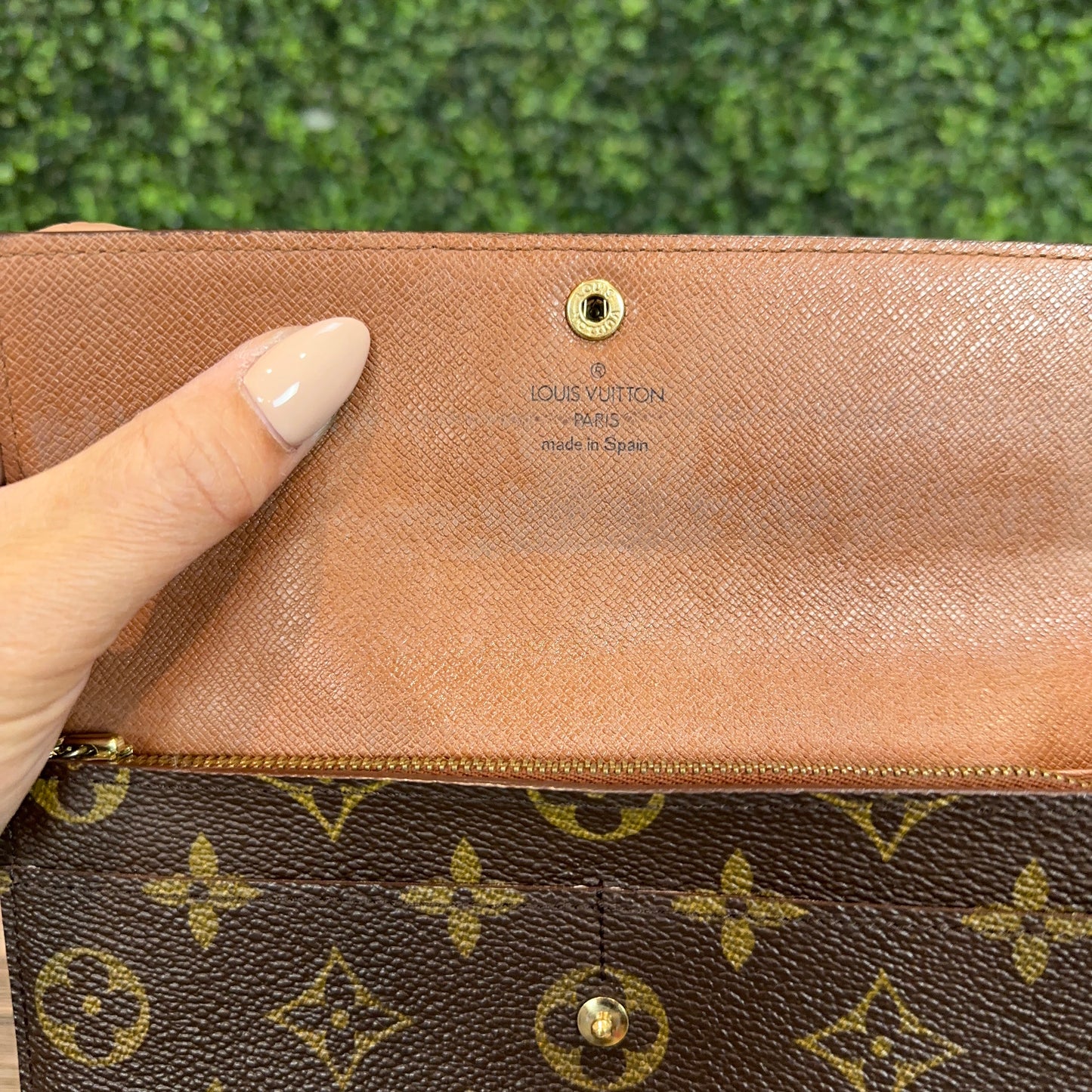 Louis Vuitton Vintage Sarah Wallet On Chain