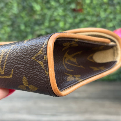 Louis Vuitton Pochette Florentine