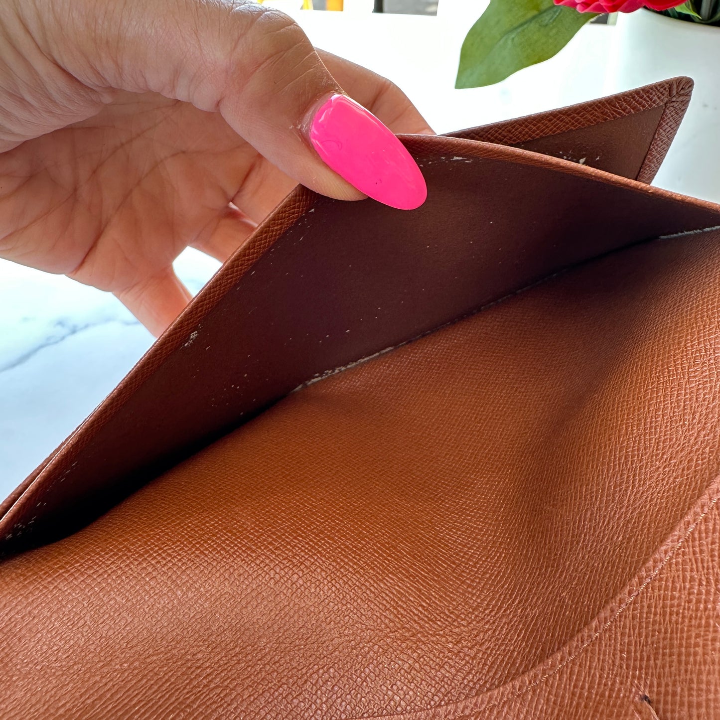 Bifold Checkbook