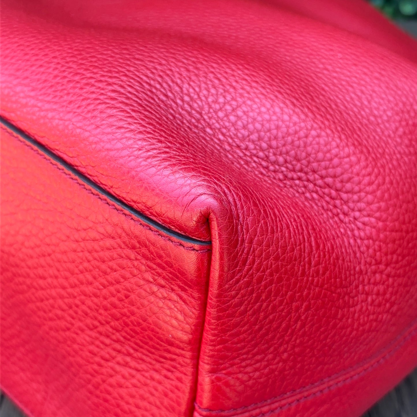 Gucci Red Soho Double Chain Medium Tote