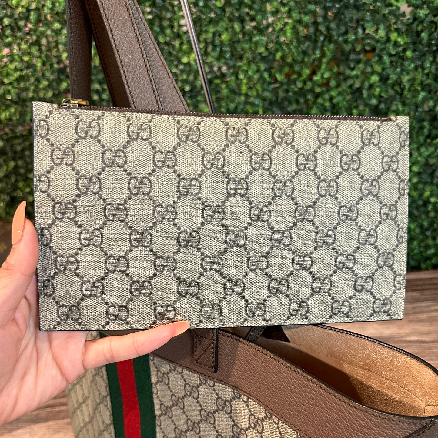 GUCCI OPHIDIA SUPREME MONOGRAM WEB TOTE WITH REMOVABLE POUCH