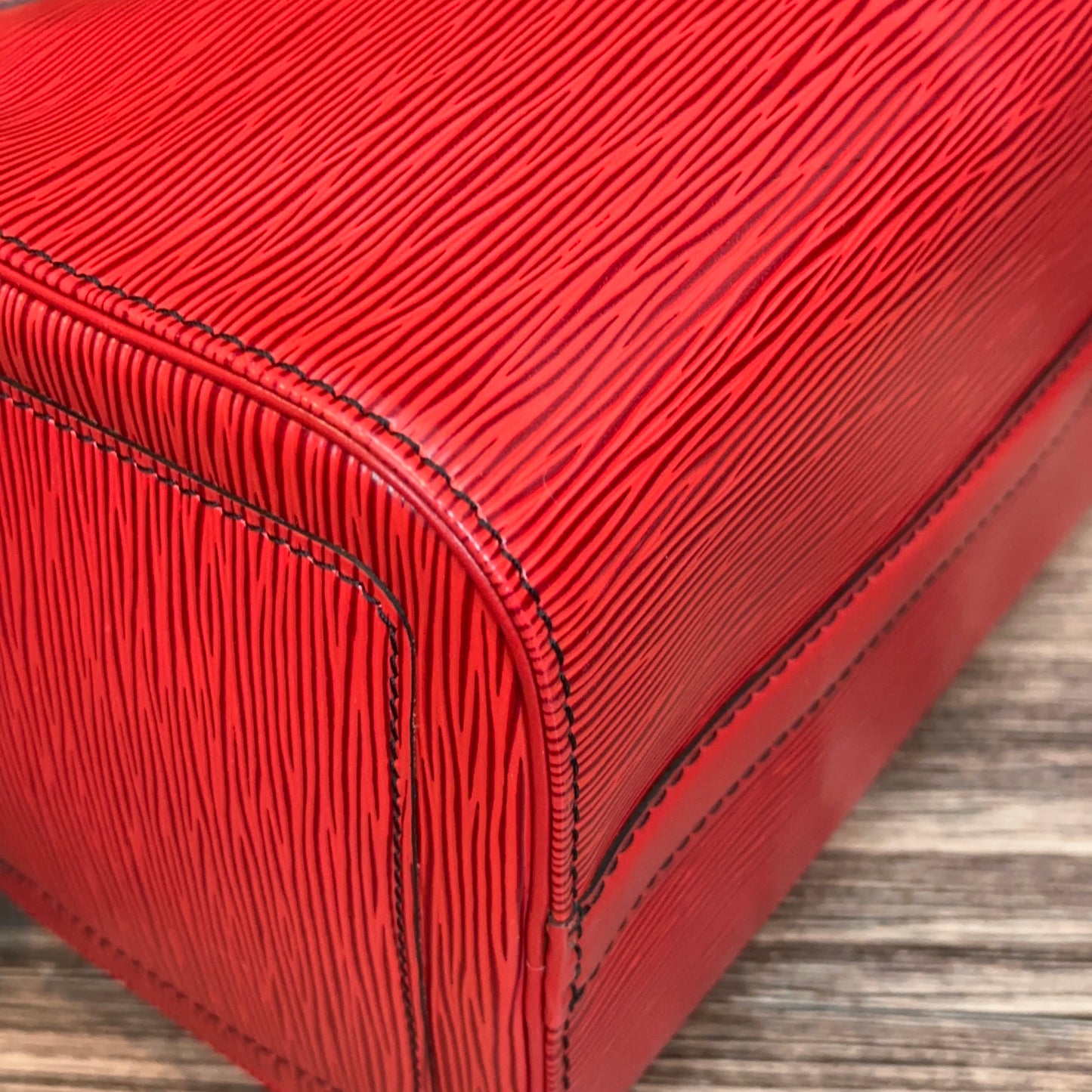 Louis Vuitton Red Epi Speedy 25