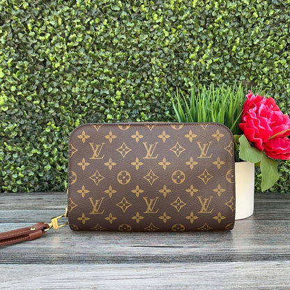Louis Vuitton Pochette Orsay Clutch