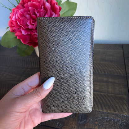 Louis Vuitton Taiga Dark Brown Leather Checkbook Cover
