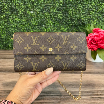 Louis Vuitton Vintage Sarah Wallet On Chain