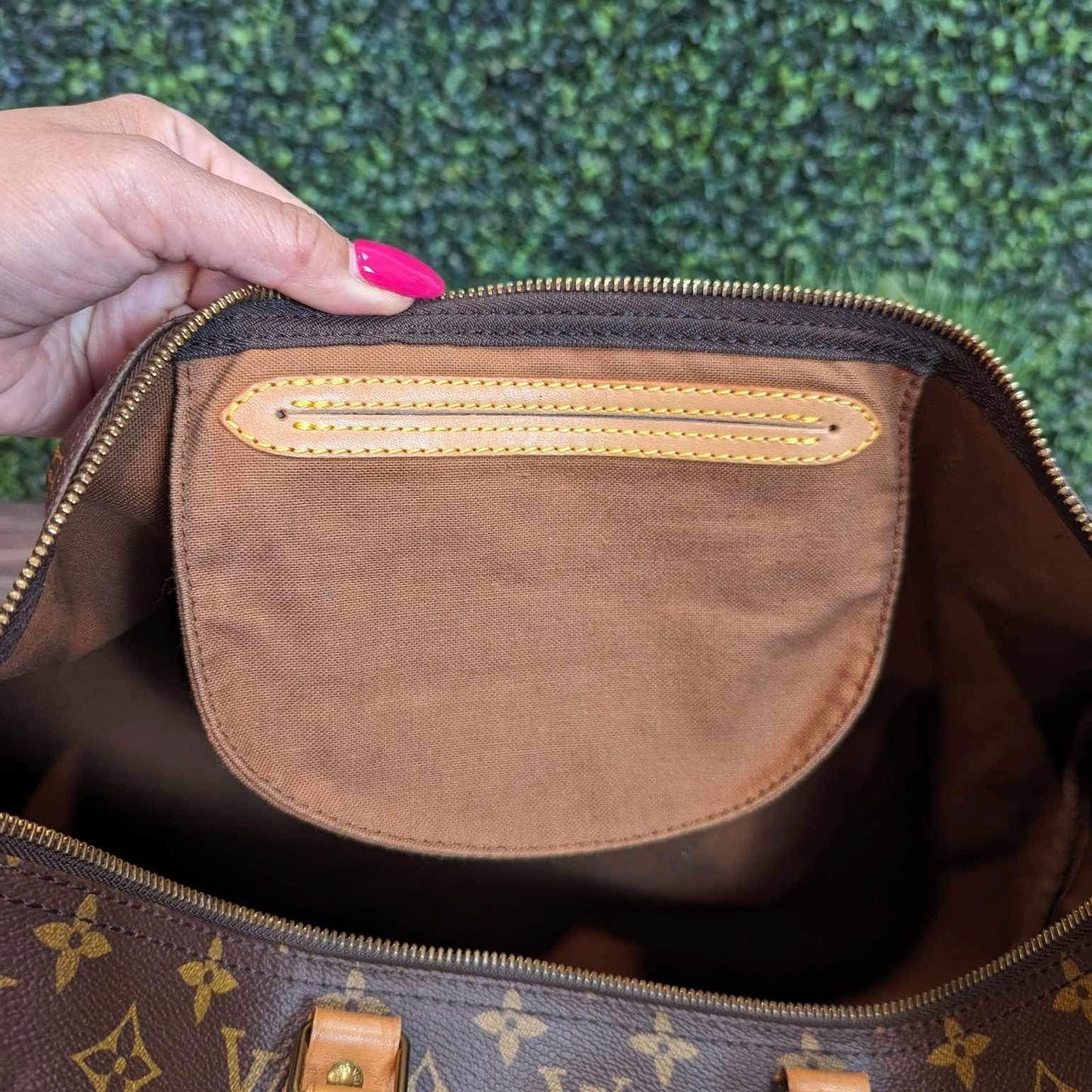 Louis Vuitton Speedy 40 Monogram Canvas