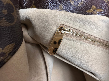 Louis Vuitton Artsy MM Monogram Canvas