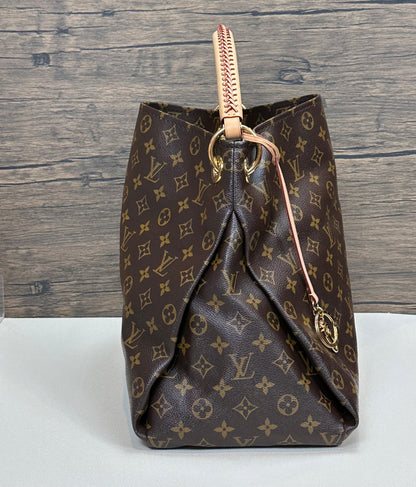 Louis Vuitton Artsy MM Monogram Canvas