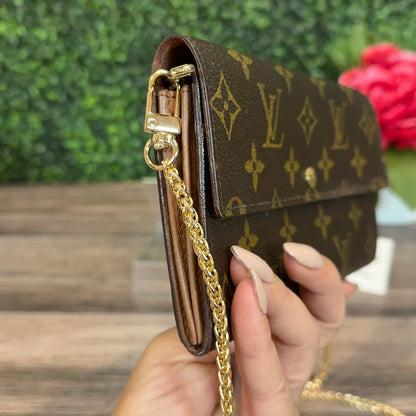 Louis Vuitton Sarah Wallet on Chain