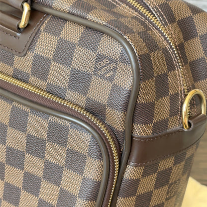 Louis Vuitton iCare DE Business Travel Bag