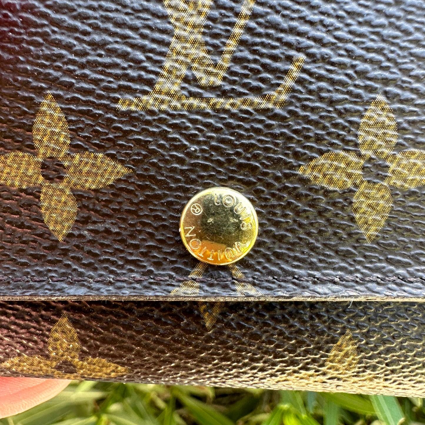 Louis Vuitton Monogram 6 Key Holder