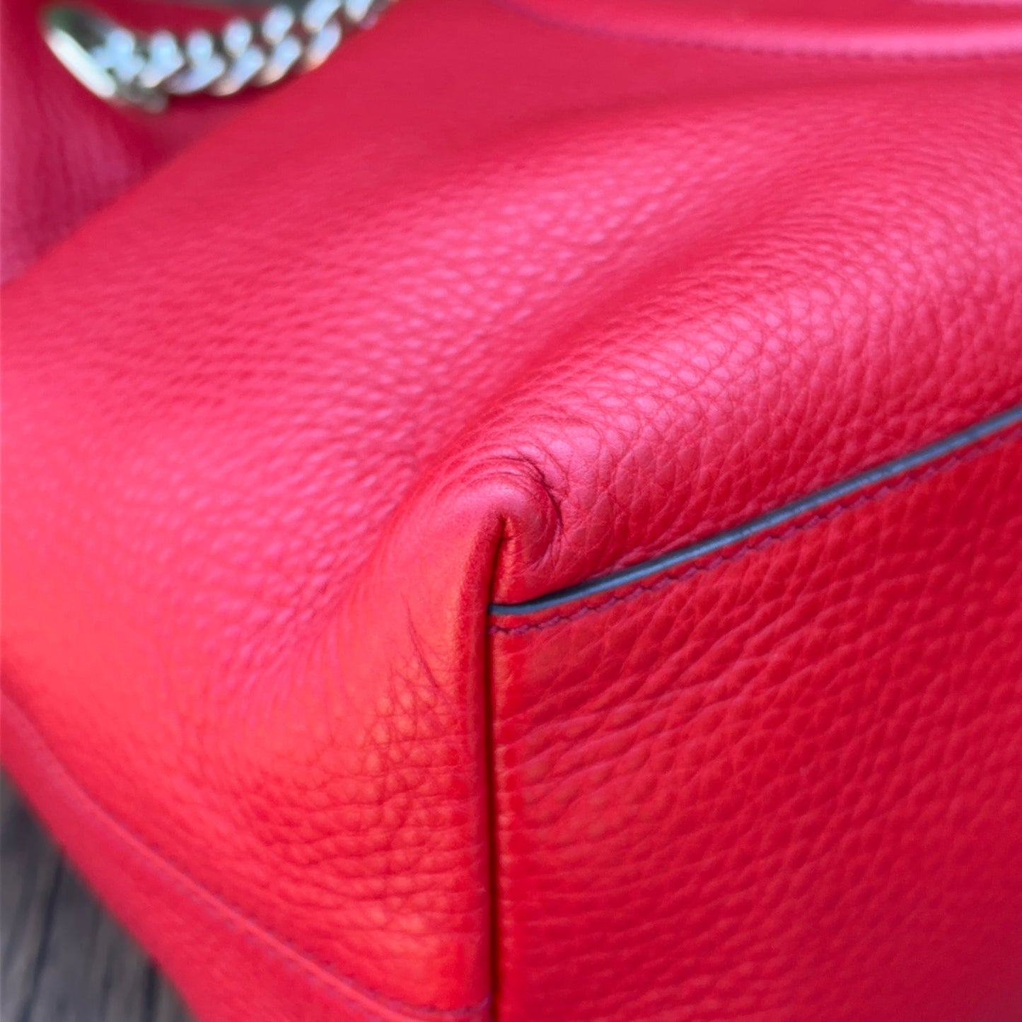 Gucci Red Soho Double Chain Medium Tote