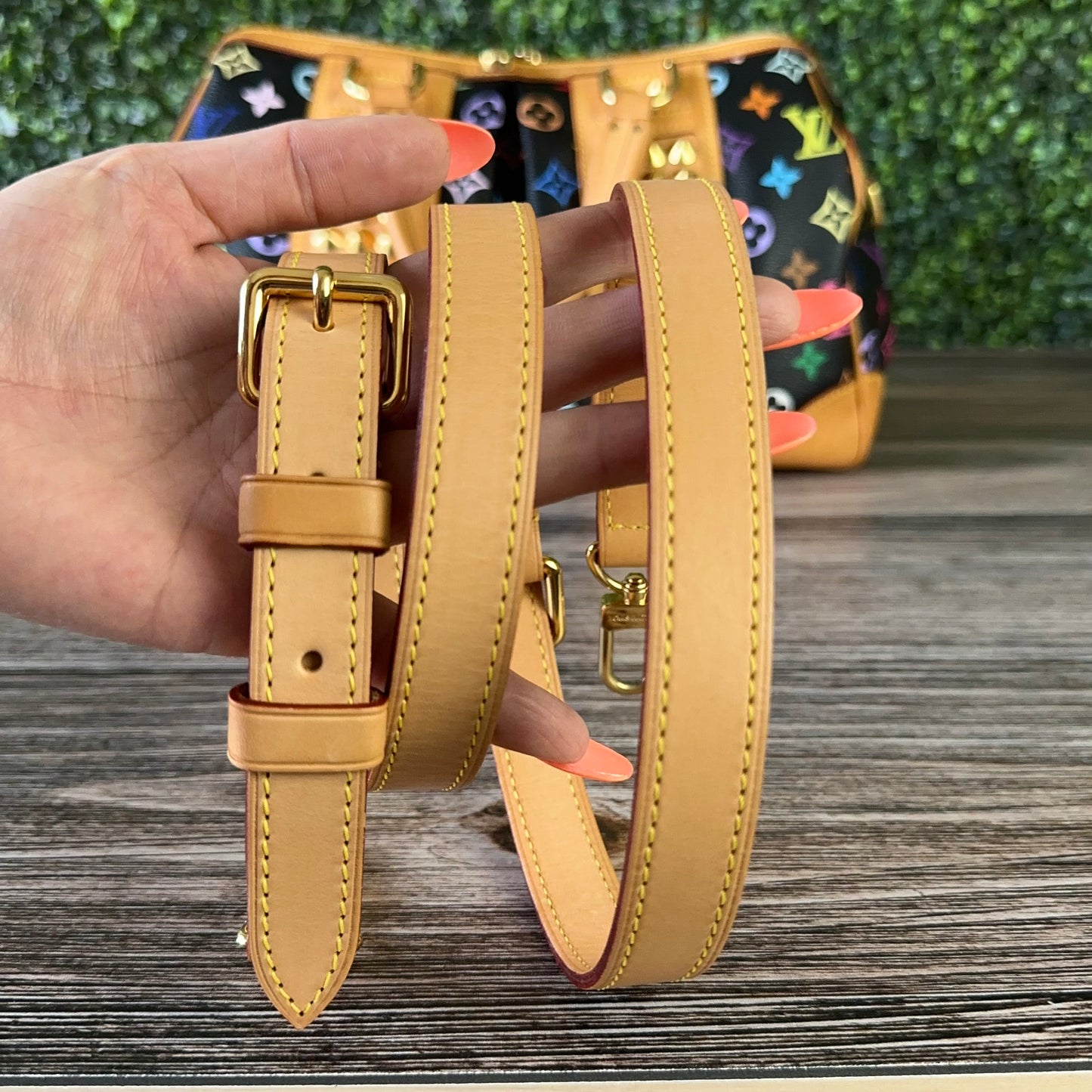 LOUIS VUITTON MONOGRAM BLACK MULTICOLOR COURTNEY MM NOIR