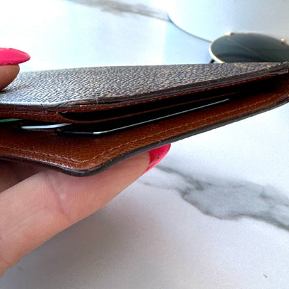 Bifold Checkbook