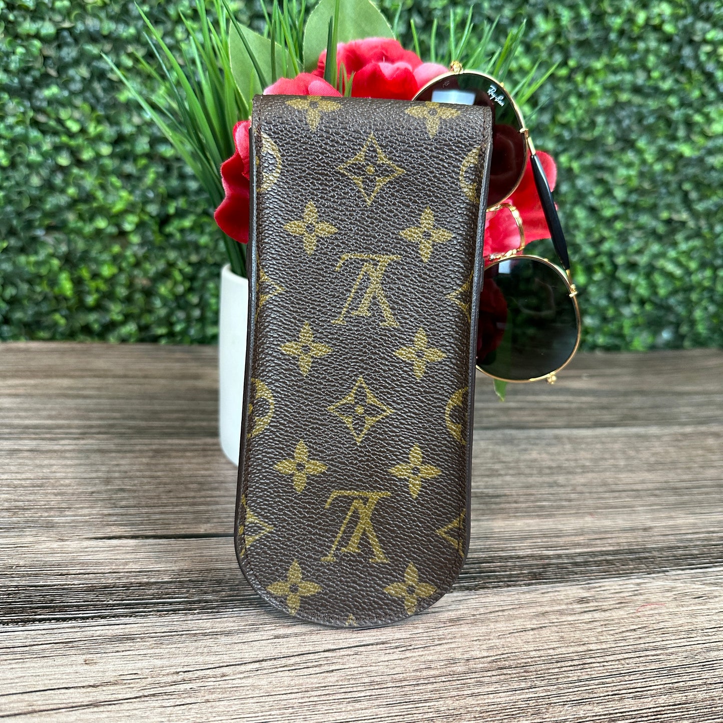 Louis Vuitton Etui a Lunettes Rabat Eyeglass Case